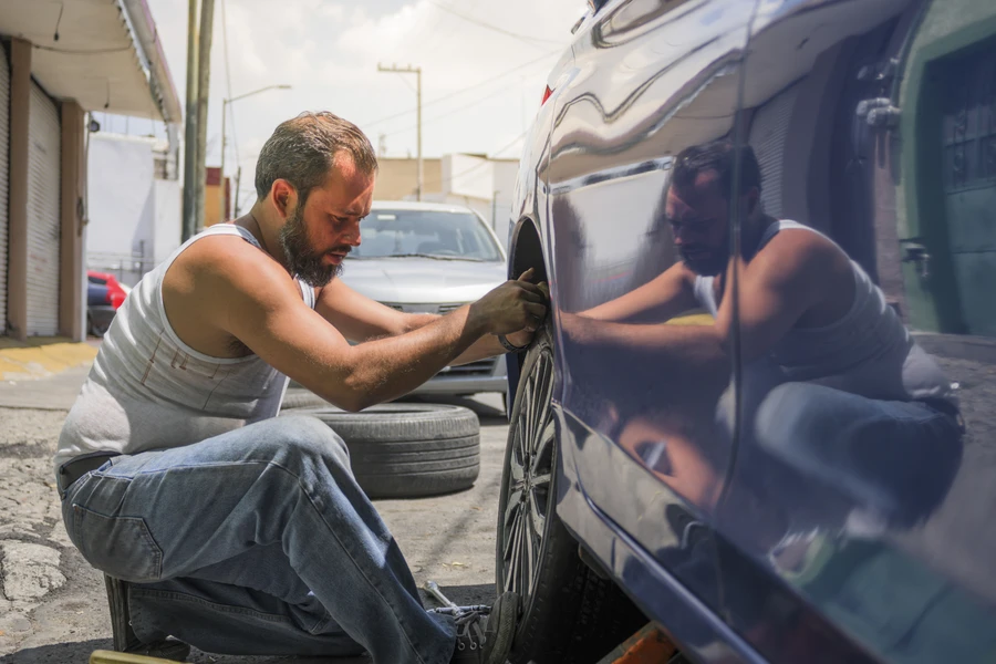 Signs It Is Time For Professional Tire Installation in Broadus, MT Signs It Is Time For Professional Tire Installation in Broadus, MT